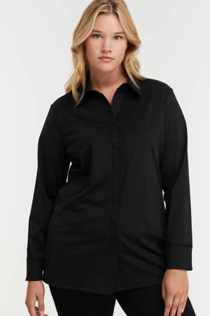 blouse Laila van travelstof zwart