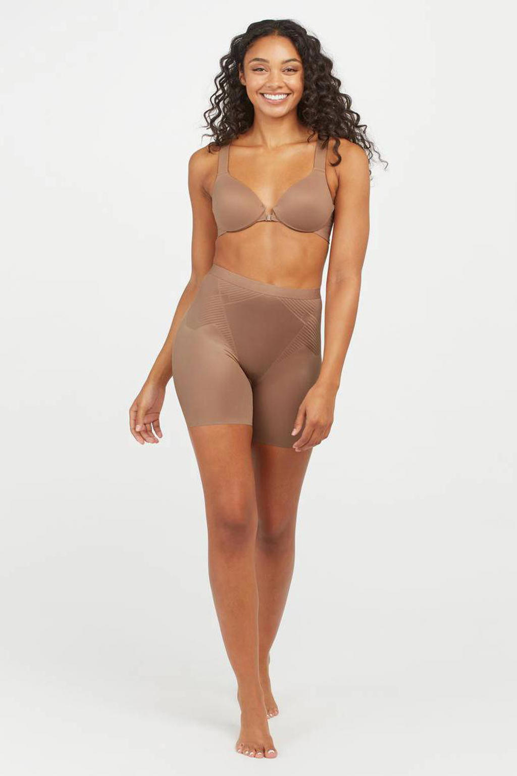 SPANXshape™ Invisible medium corigerende Girlshort donkerbeige