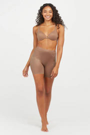 thumbnail: SPANXshape™ Invisible medium corigerende Girlshort donkerbeige