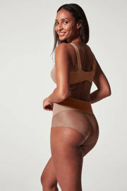 thumbnail: SPANXsupersmooth™ Undie-tectable licht corrigerende Lace Hi-Hipster donkerbeige