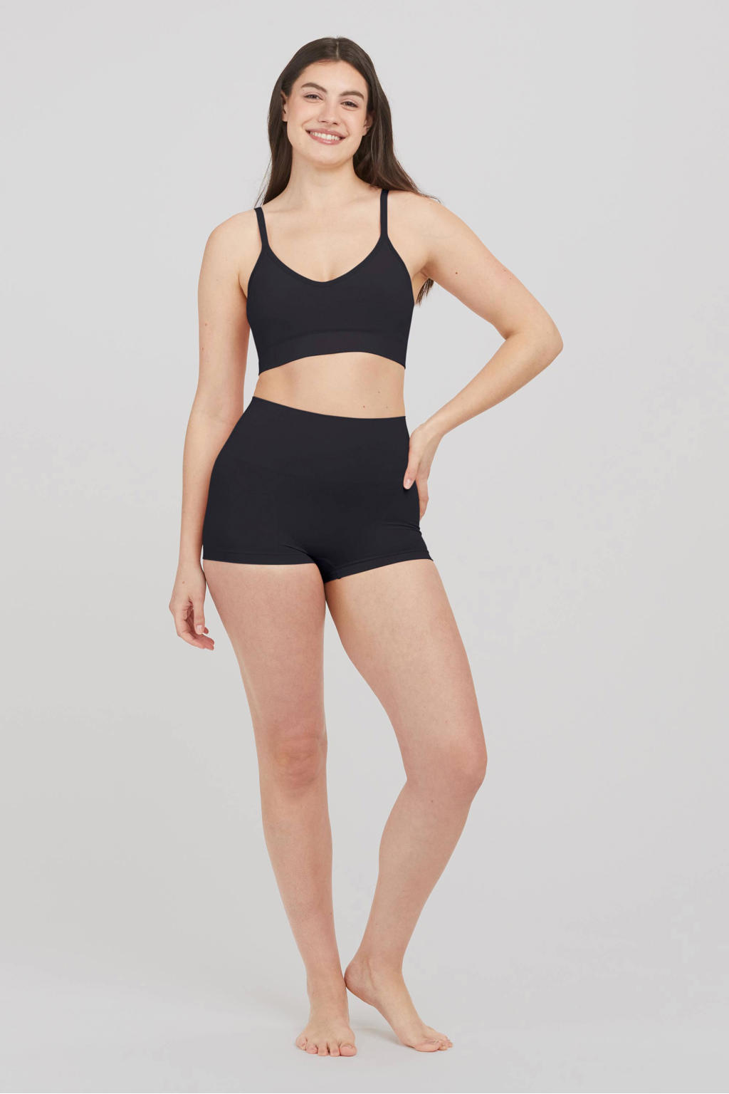 SPANX Ecocare Seamless Shaping medium corrigerende Boyshort zwart | wehkamp
