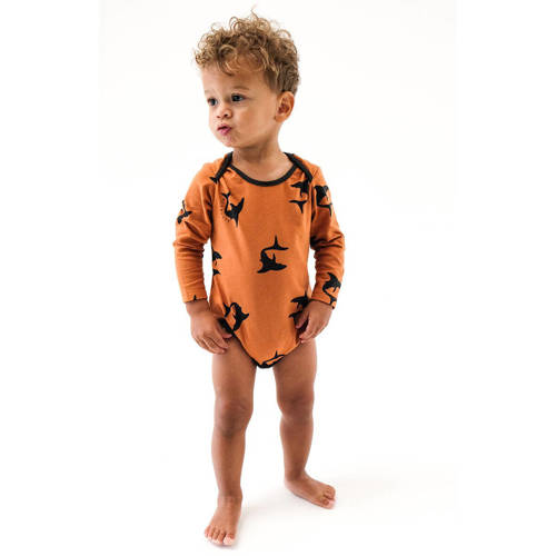 Wildfish romper met all over print oranjebruin/zwart afbeelding