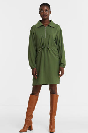 jurk Roselyn dress l/s van gerecycled polyester olijfgroen