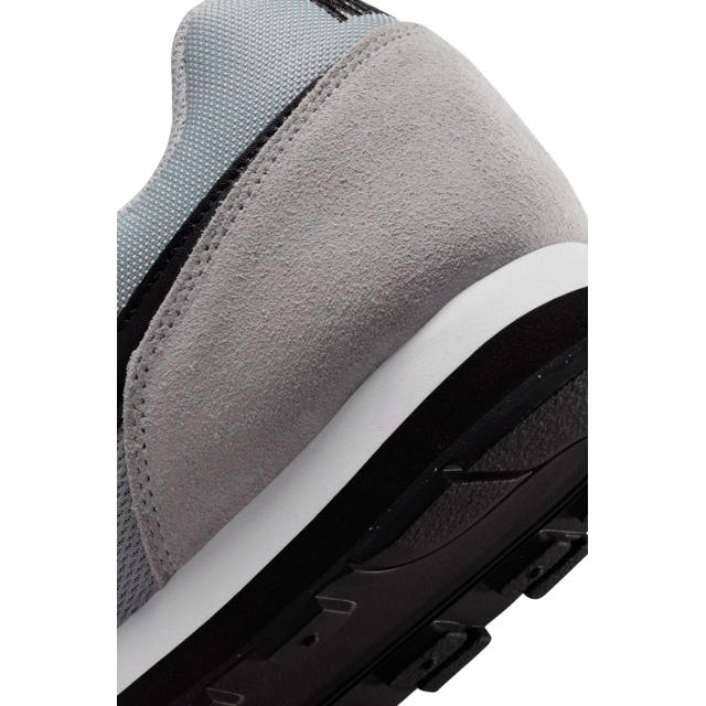 Lyrisch adelaar Terug kijken Nike MD Runner 2 sneakers grijs/zwart/wit | wehkamp