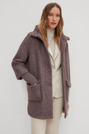 coat in boucle bruin