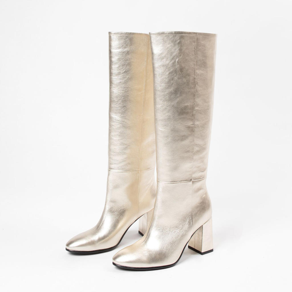 witte laarzen van haren