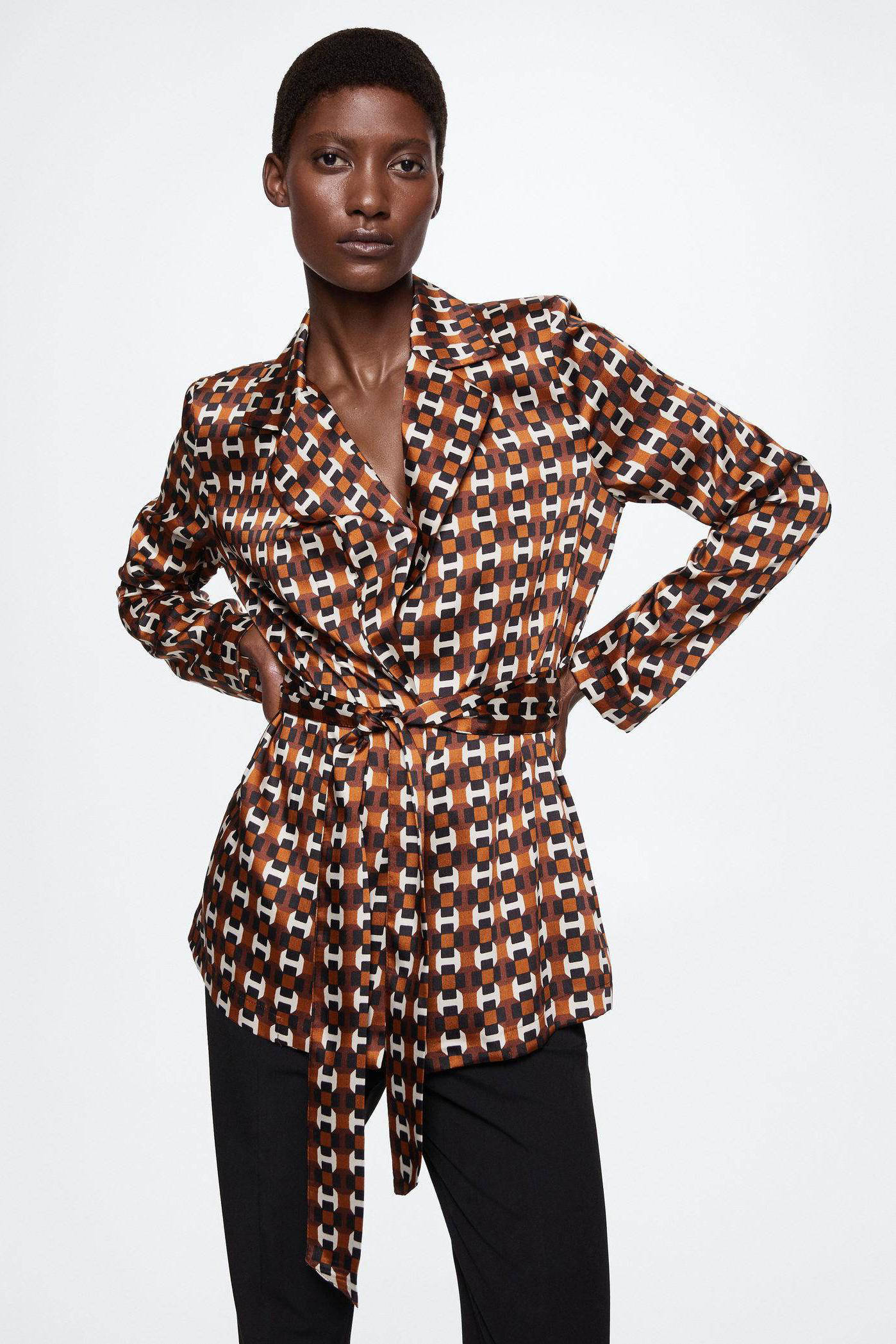 Mode Blouses Slip-over blouses Mango casual Slip-over blouse lichtgrijs-zwart geruite print zakelijke stijl 