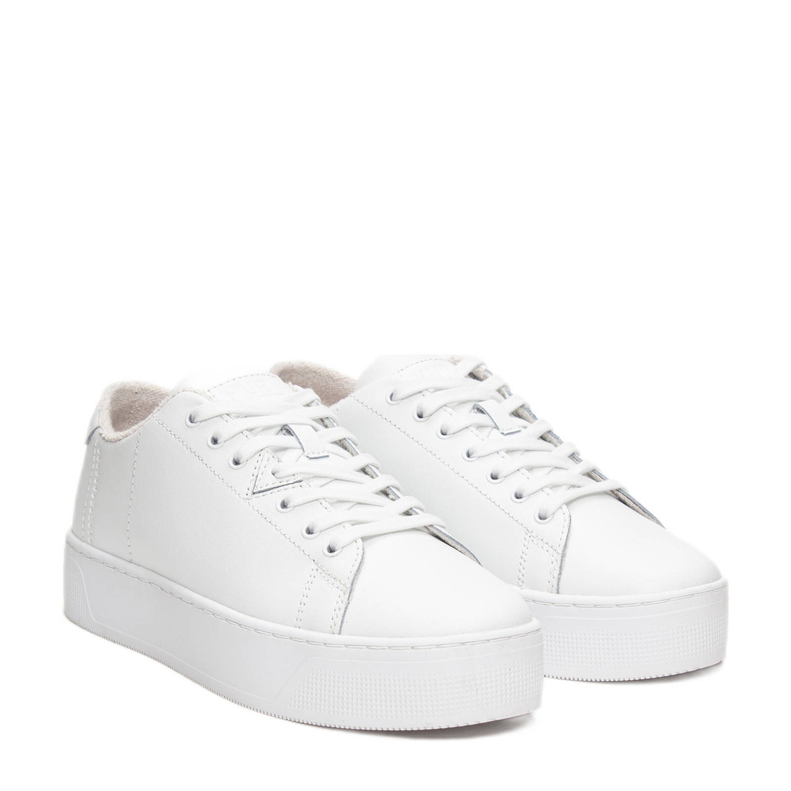 Plateau clearance sneaker wit