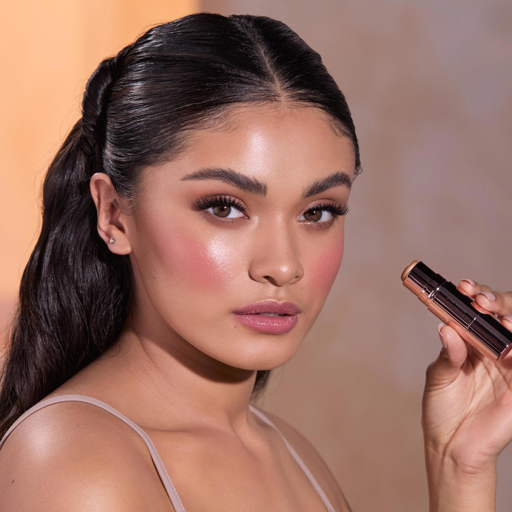 Anastasia Beverly Hills highlighter stick - Dripping in Gold | wehkamp