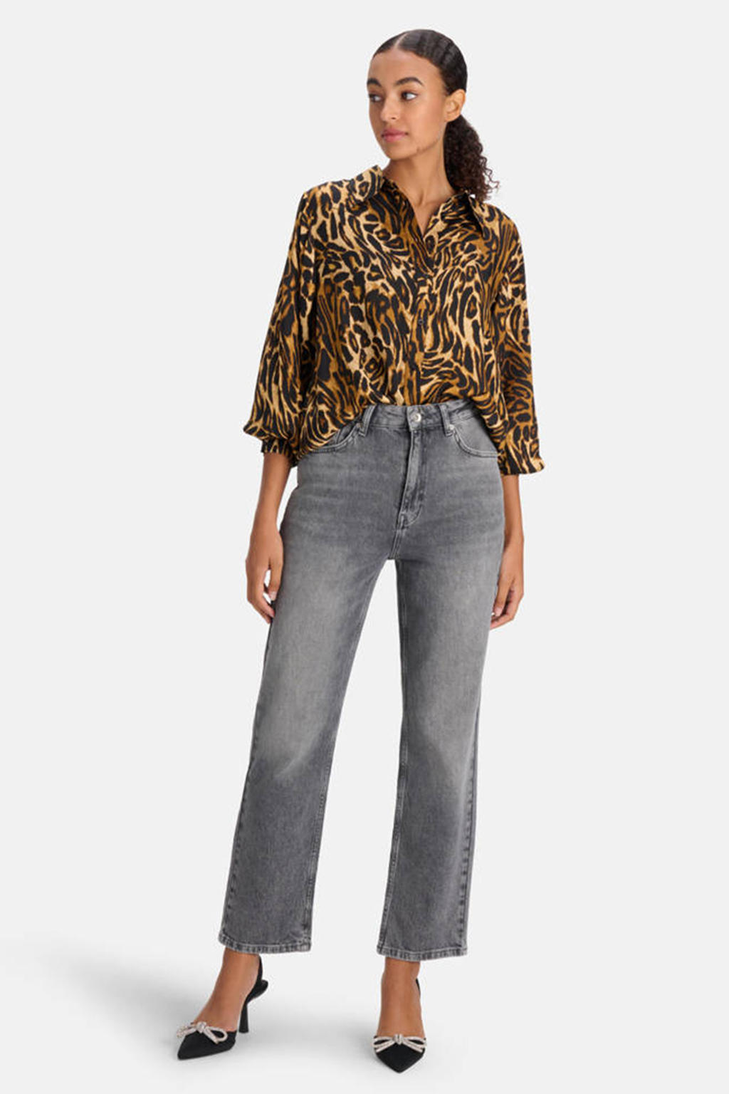 Bruine dames Shoeby blouse Satin leopard van viscose met dierenprint, lange mouwen, klassieke kraag en knoopsluiting