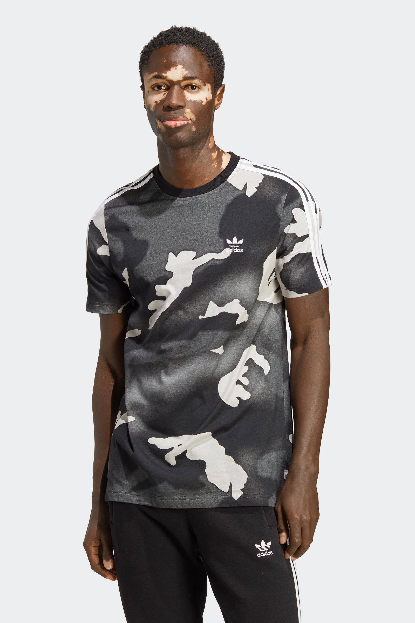 Adidas originals sales t shirts online