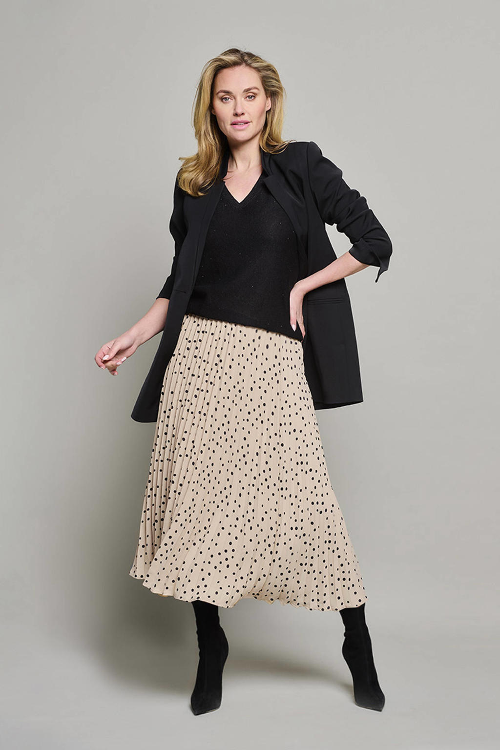 Zand en zwarte dames Mart Visser rok Burnaby met stippen gemaakt van polyester en met elastische inzet