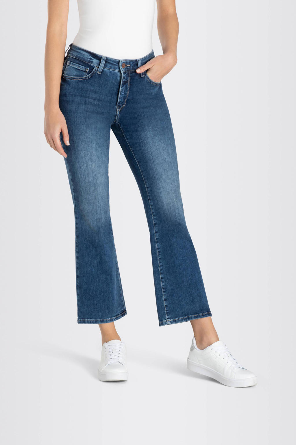 Stonewashed dames MAC slim fit jeans Dream Kick van duurzaam stretchdenim met regular waist