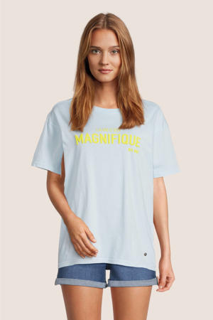 T-shirt Marchella met tekst lichtblauw/geel