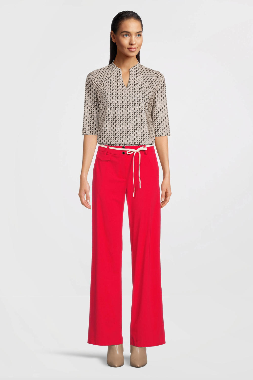 Rode dames Jane Lushka wide leg broek Linda van travelstof met regular waist en rits- en drukknoopsluiting