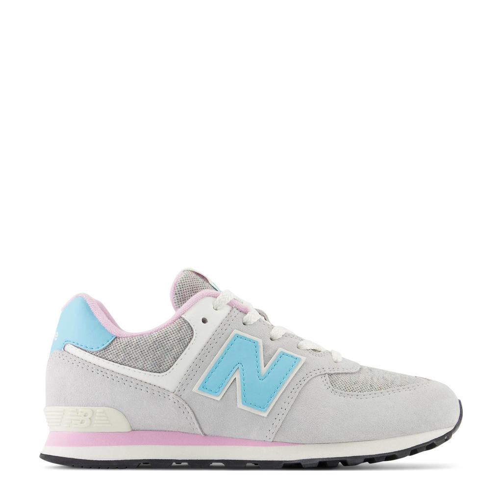 Grijs, blauw en roze jongens en meisjes New Balance 574 sneakers van suede met veters