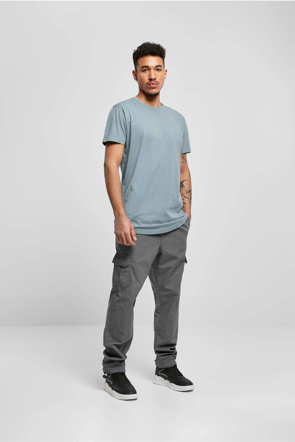 Lichtblauwe heren Urban Classics long-fit T-shirt van katoen met effen, korte mouwen en ronde hals