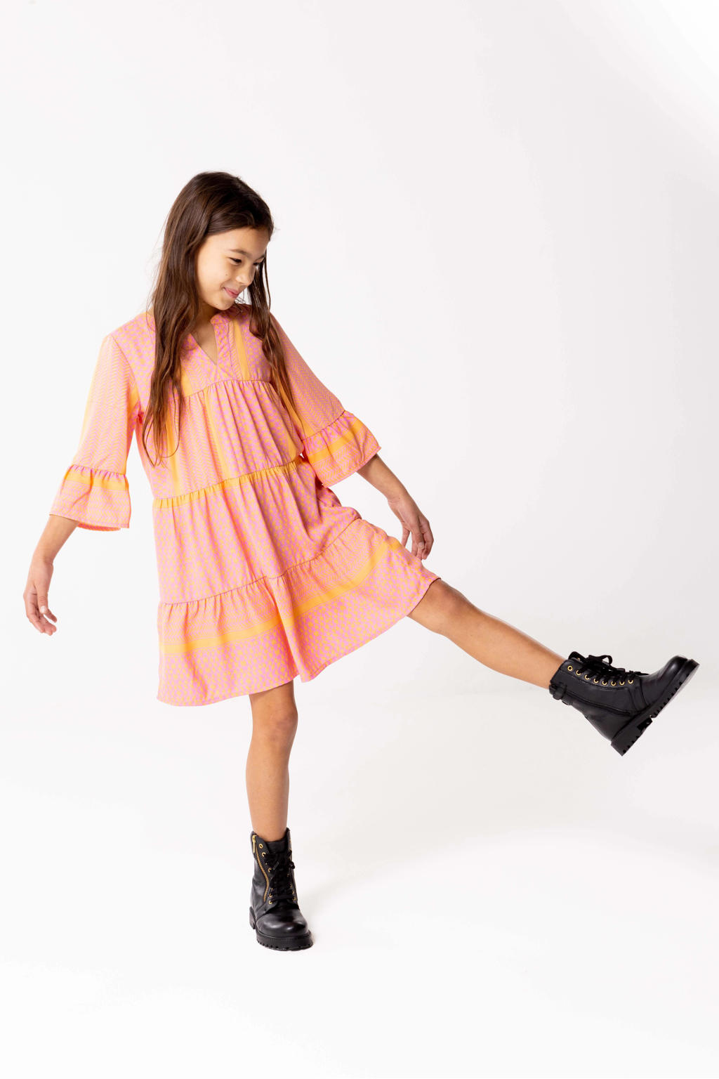 Roze en oranje meisjes KIDS ONLY GIRL A-lijn jurk felroze met all over print, half lange mouwen en ronde hals