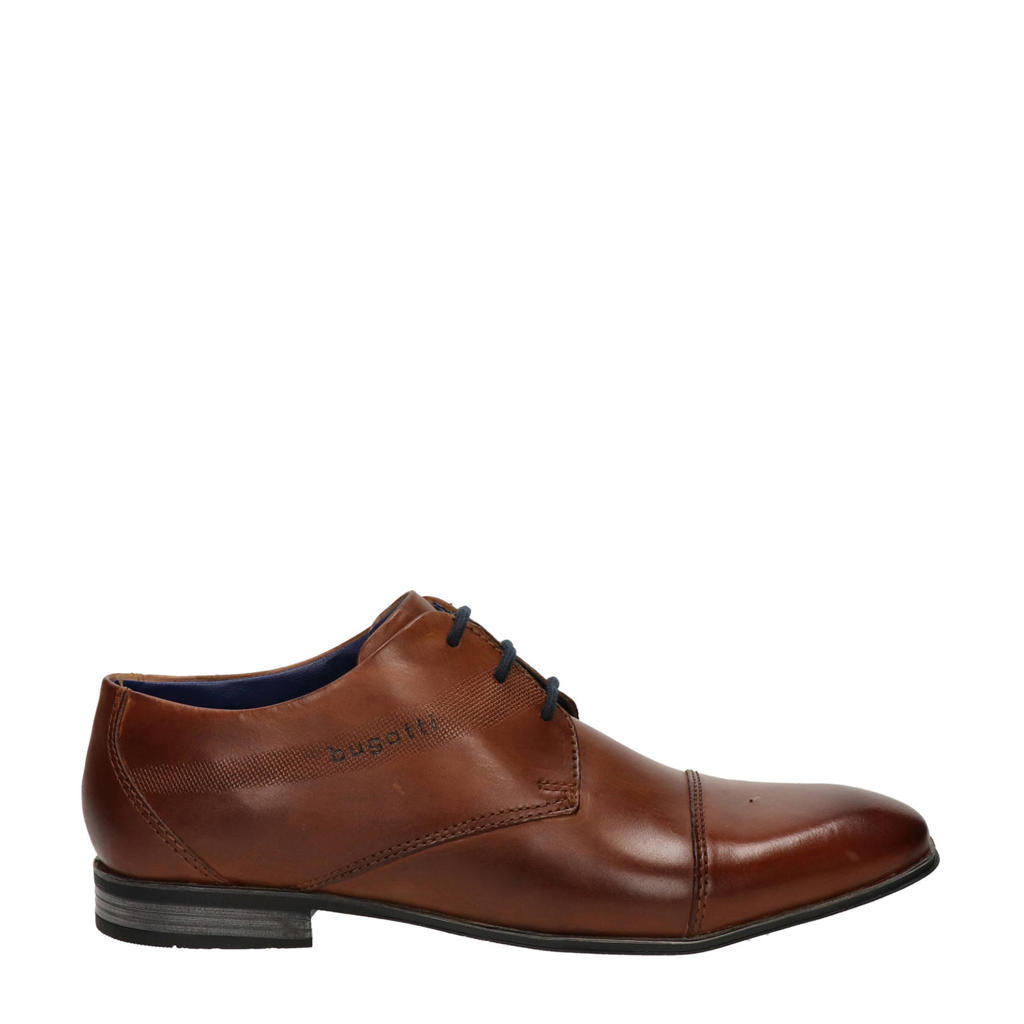 Cognackleurige heren Bugatti Mattia leren veterschoenen 