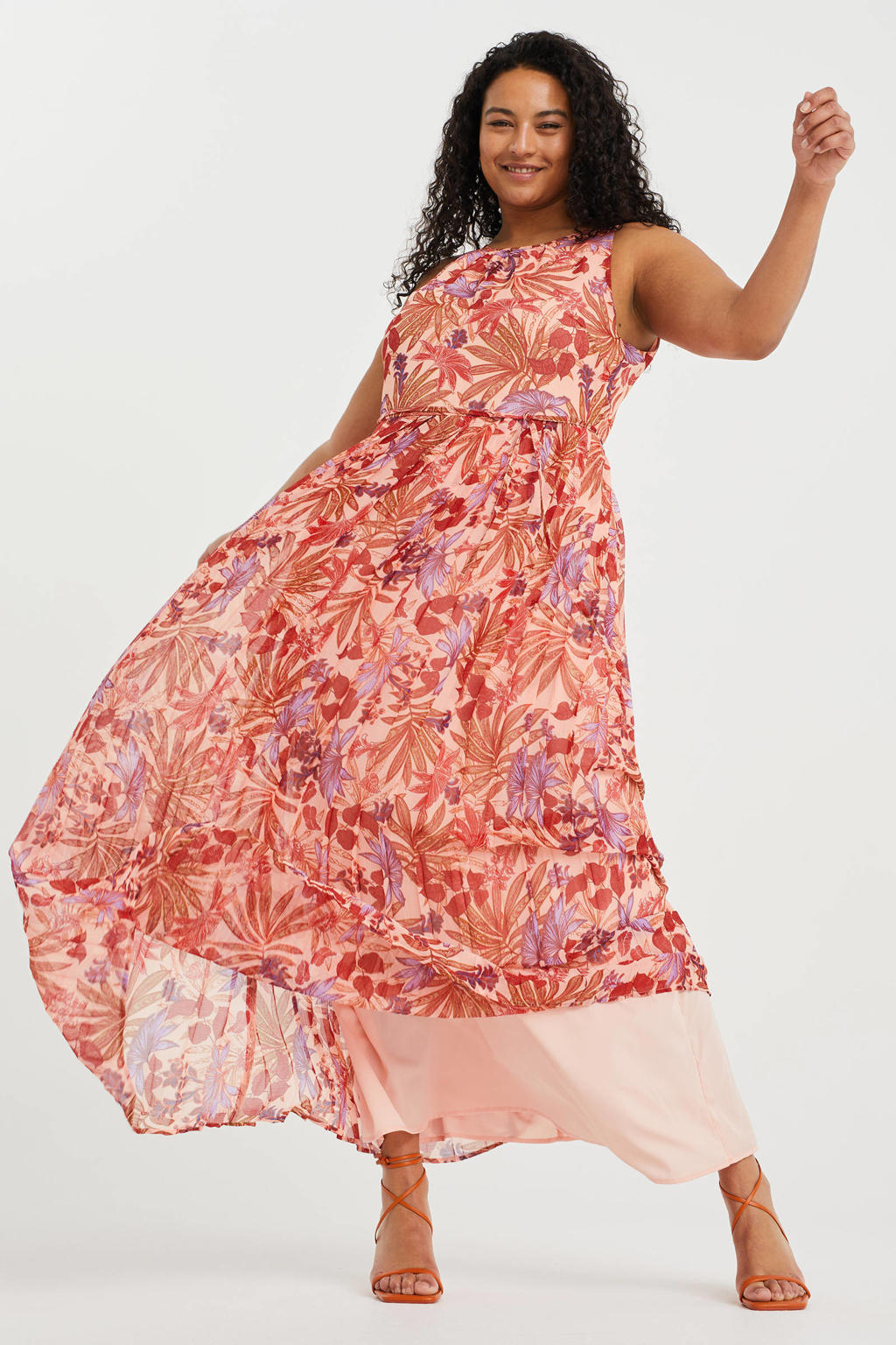 Roze en paarse dames WE Fashion Curve semi-transparante maxi jurk van polyester met bladprint en ronde hals