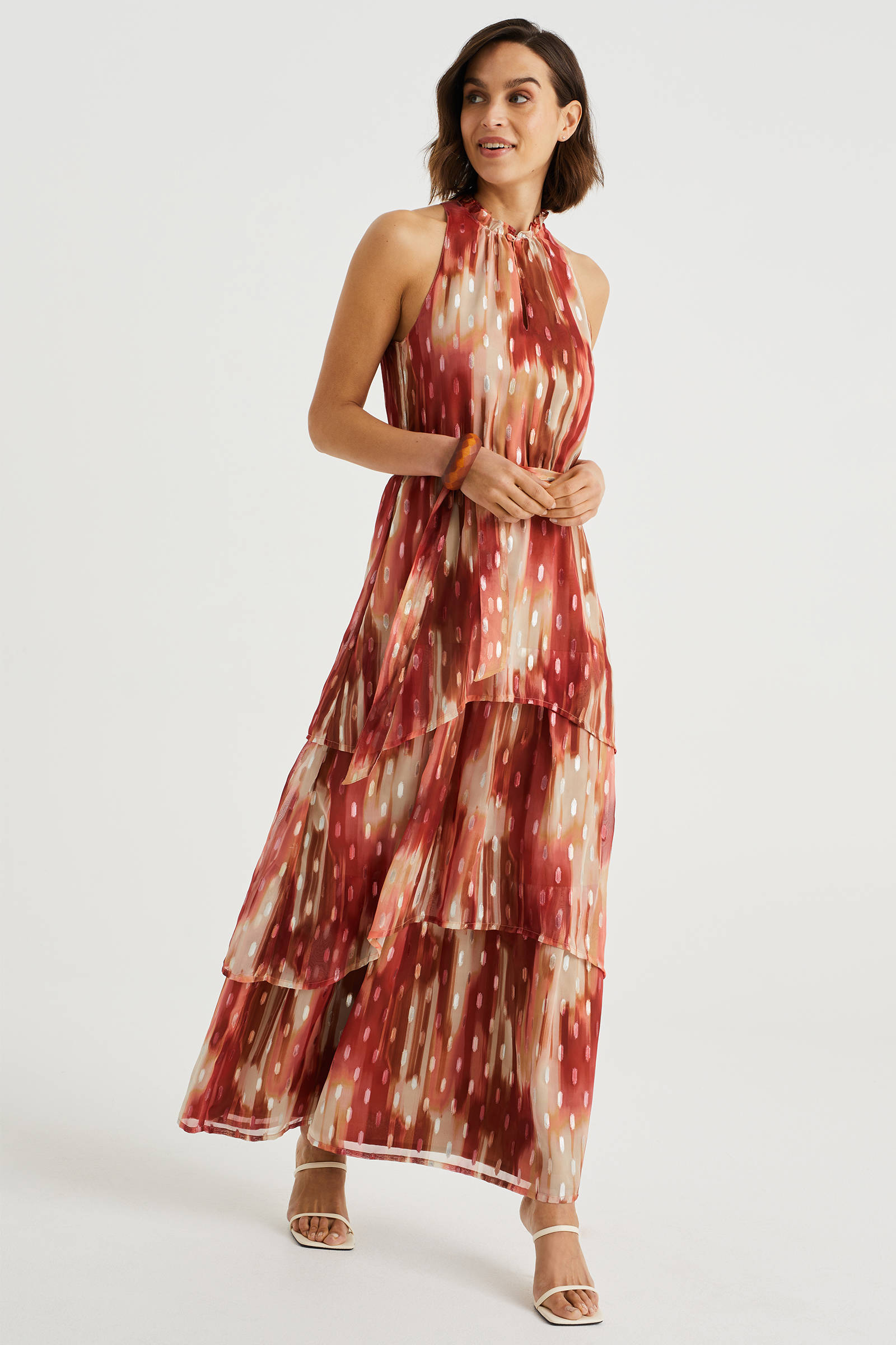 WE Fashion halter maxi jurk met all over print en volant roze ecru