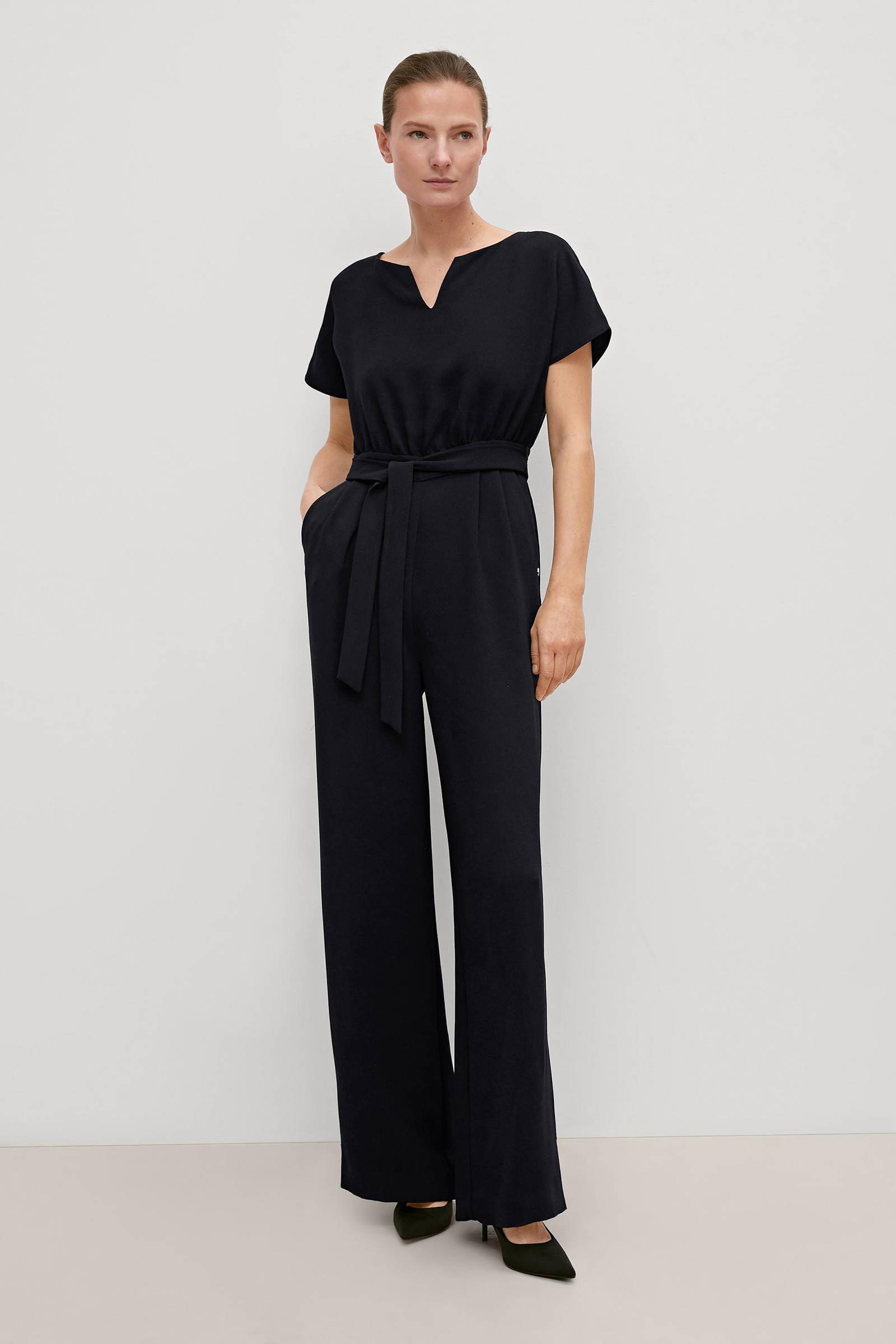 comma jumpsuit zwart