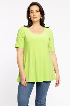 T-shirt DOLCE van travelstof limegroen