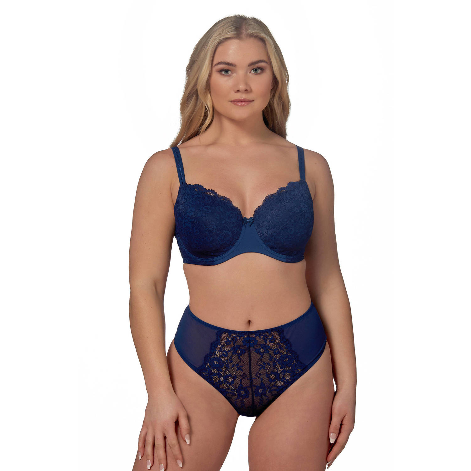 After Eden D-cup & up High-waist-string Bo met kanten details (1 stuk)