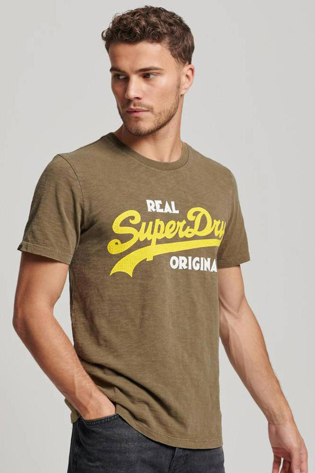 Superdry oversized Tshirt Real Original Overdyed met logo dark olive