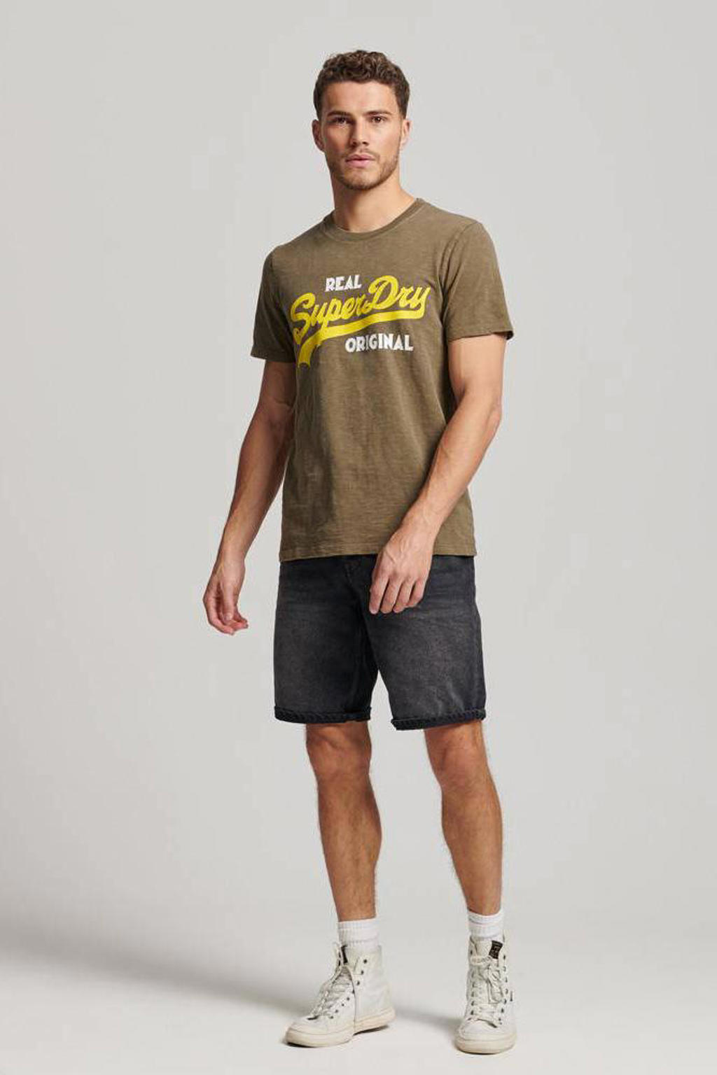 Superdry oversized Tshirt Real Original Overdyed met logo dark olive