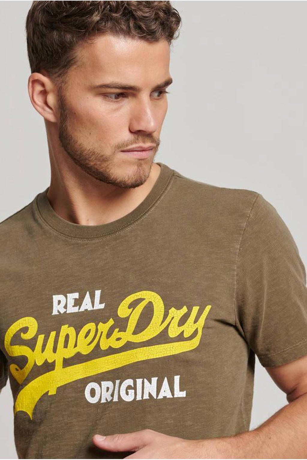 Superdry oversized Tshirt Real Original Overdyed met logo dark olive