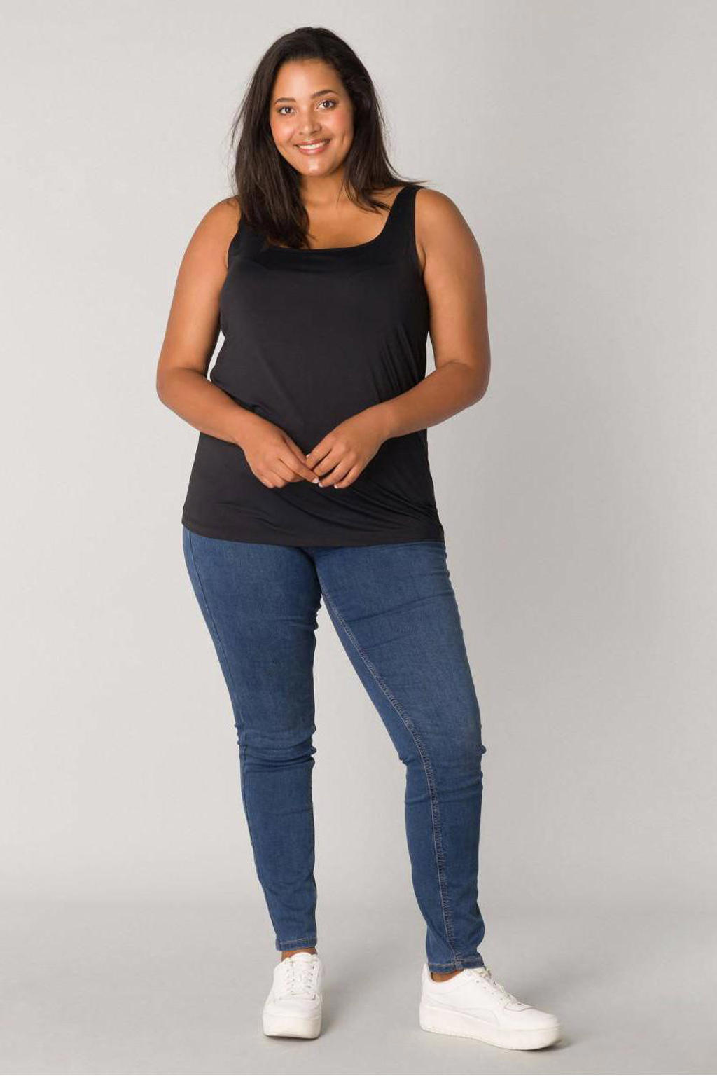 Base Level Curvy singlet Yanne zwart