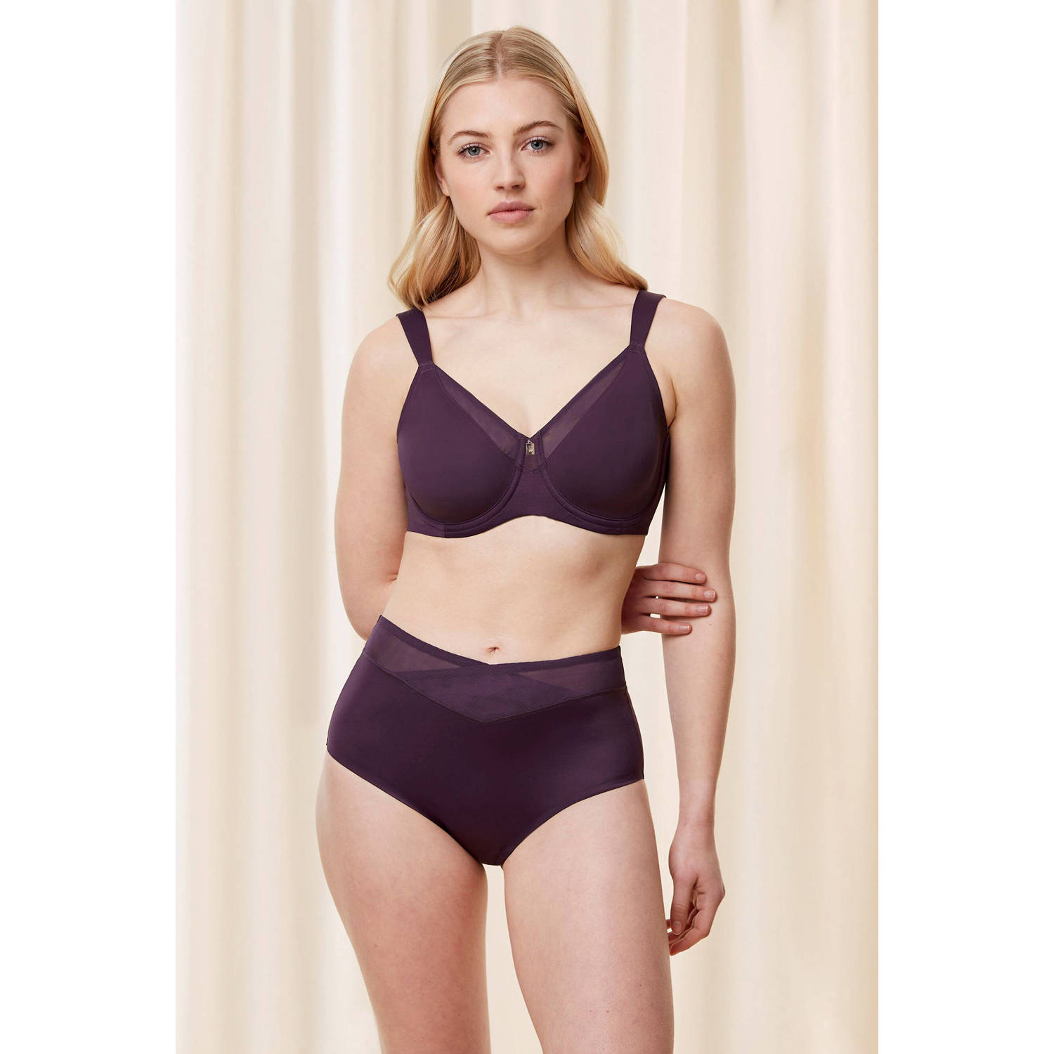 Triumph niet-voorgevormde minimizer True Shape Sensation aubergine