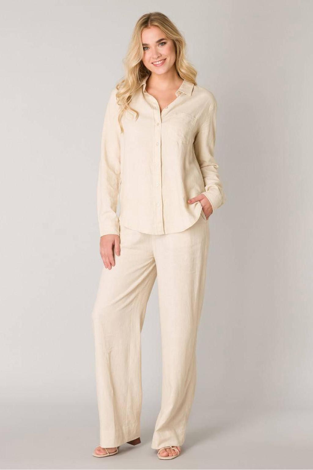 Beige dames Base Level blouse Yael van linnen met effen, lange mouwen, klassieke kraag en knoopsluiting