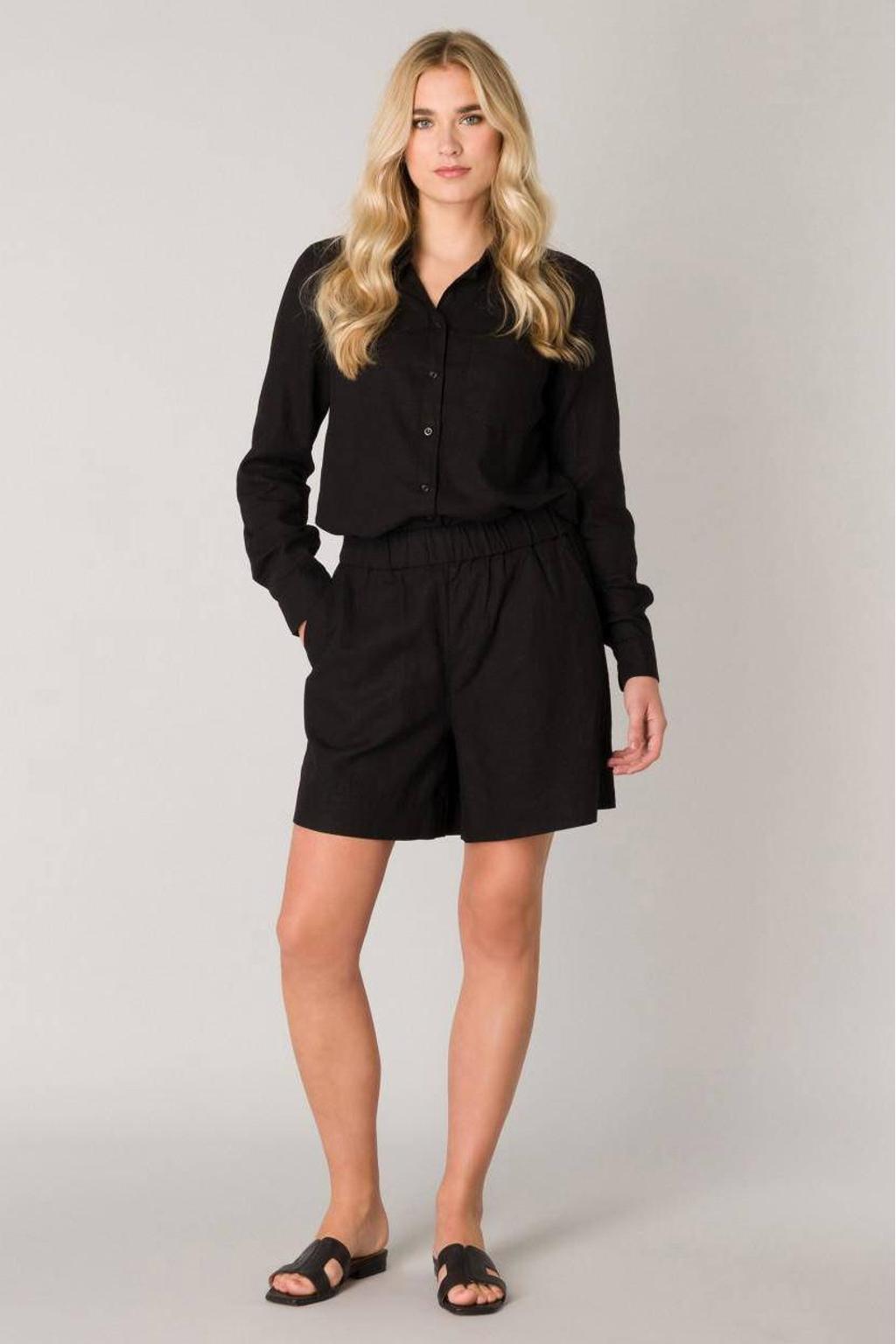 Base Level loose fit short Yarda met linnen zwart