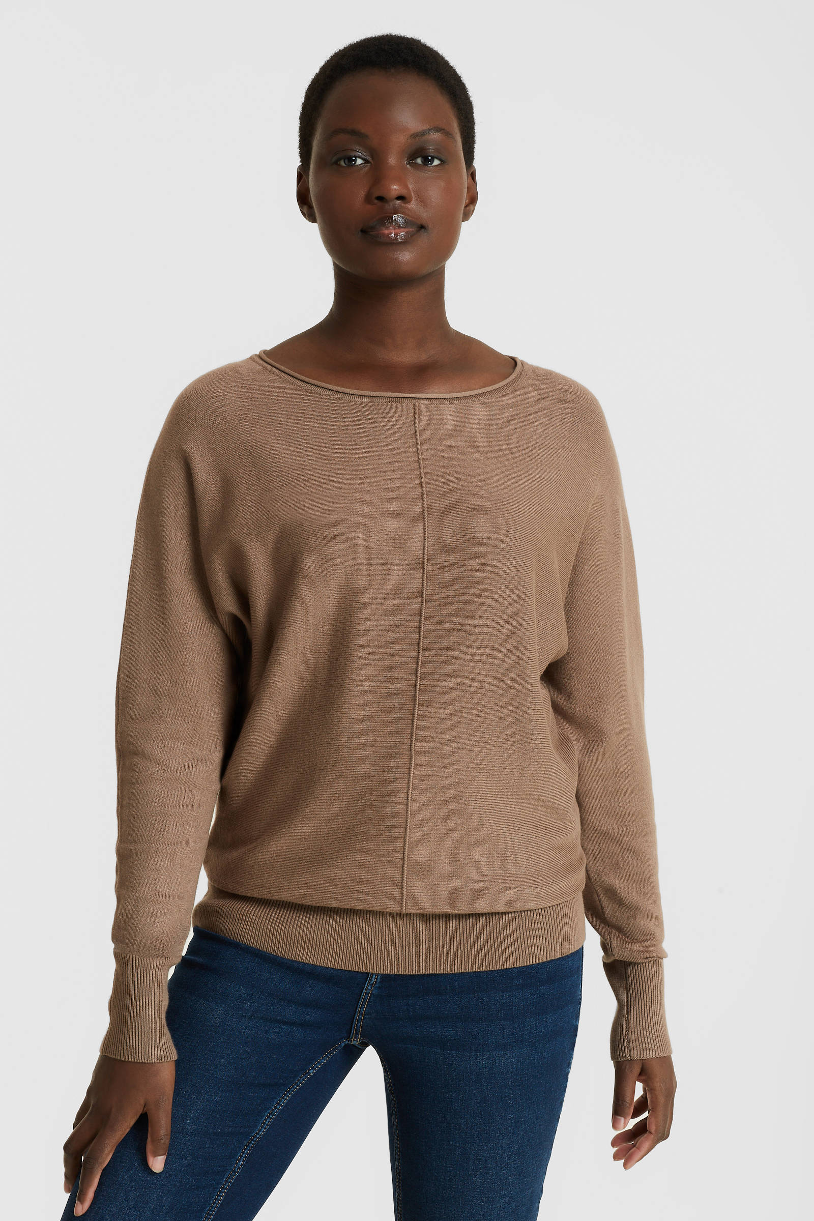 Sweater met outlet boothals