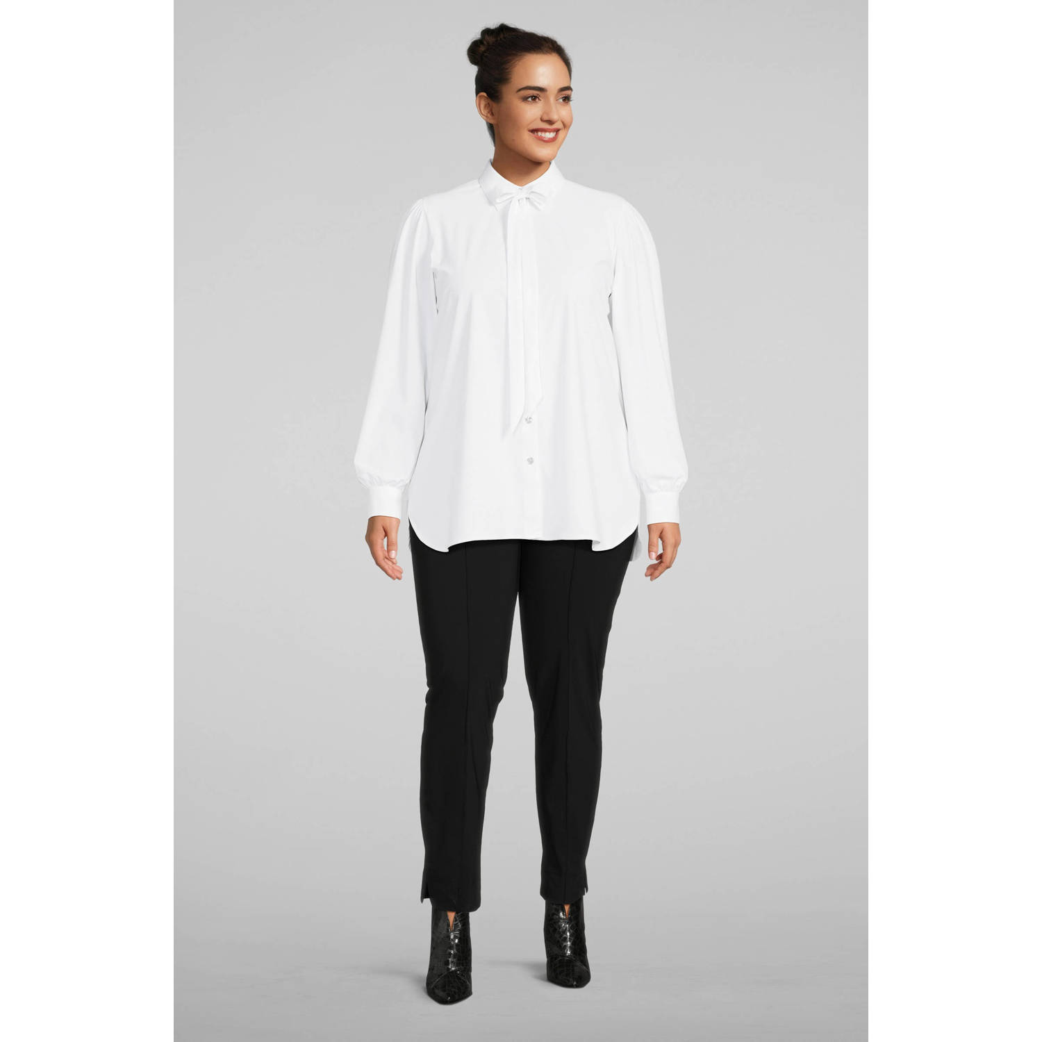 Plus Basics blouse van travelstof wit