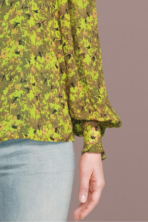 blouse Puck met all over print en ruches limegroen/groen