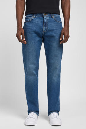 straight leg jeans general