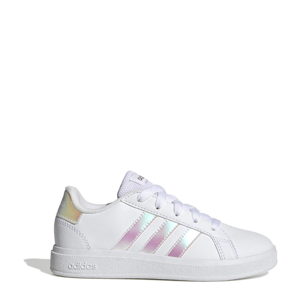 Wit, metallic en zilverkleurige jongens en meisjes adidas Sportswear Grand Court 2.0 sneakers van imitatieleer/textiel met veters