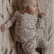 thumbnail: Ecru en bruine jongens en meisjes Yumi Baby new born overslag longsleeve Brown Leafs van katoen met lange mouwen, ronde hals en drukknoopsluiting