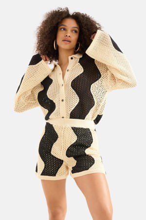crochet blouse met all over print ecru