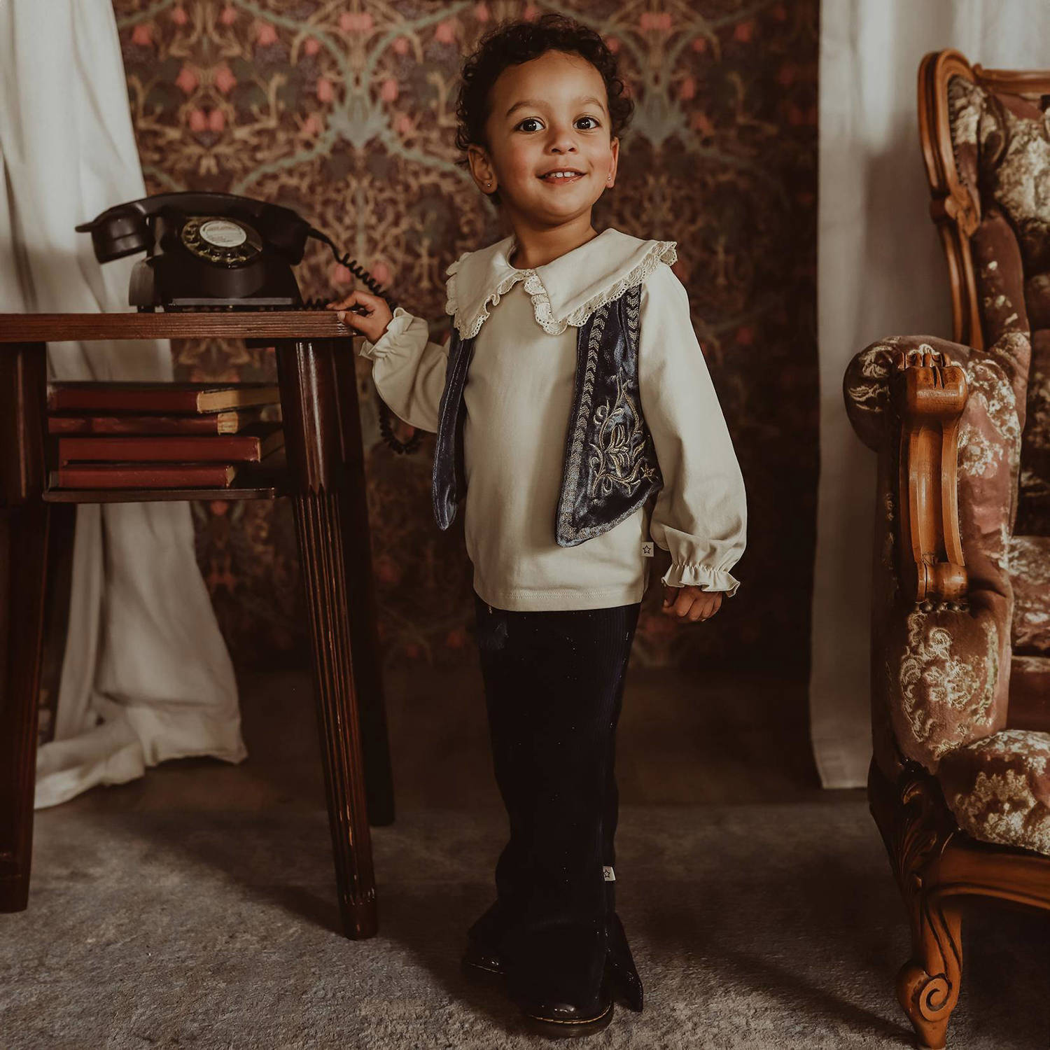 Your Wishes gilet Hanoi met printopdruk en borduursels blauw goud