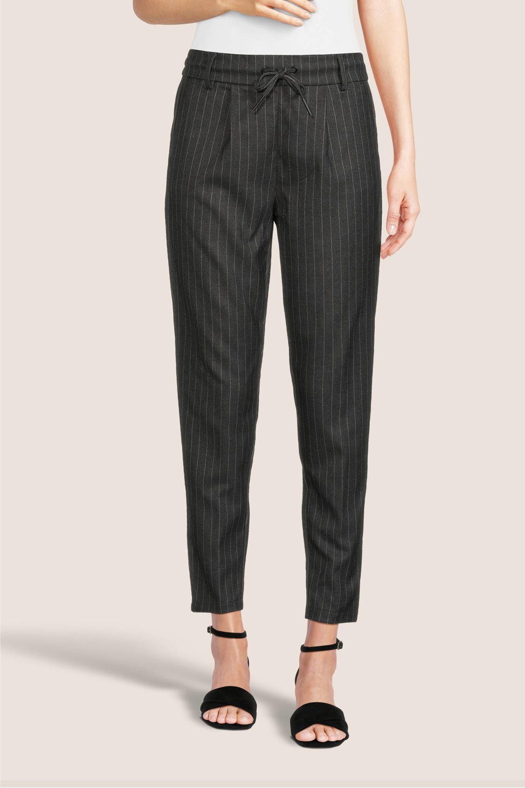 only-gestreepte-regular-fit-pantalon-onlpoptrash-donkergrijs-wit-grijs-5715433995841.jpg?w=1024&h=1536&qlt=75&fit=contain