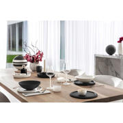 thumbnail: Villeroy & Boch Serviesset La Boule - Zwart / Wit 7-delig / 2 personen - 2x kom, 2x schaal, 2x universeel bord, 1x serveerschaal