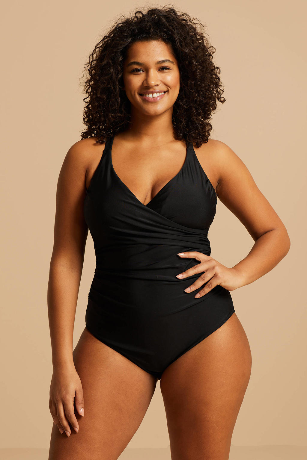 BEACHWAVE Curve corrigerend badpak zwart