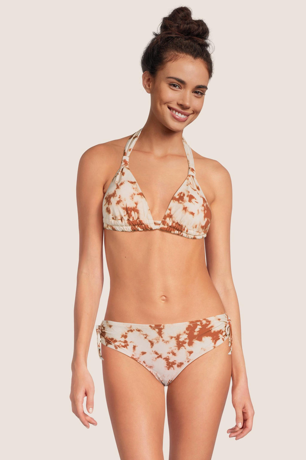 BEACHWAVE voorgevormde tie-dye triangel bikinitop ecru/bruin