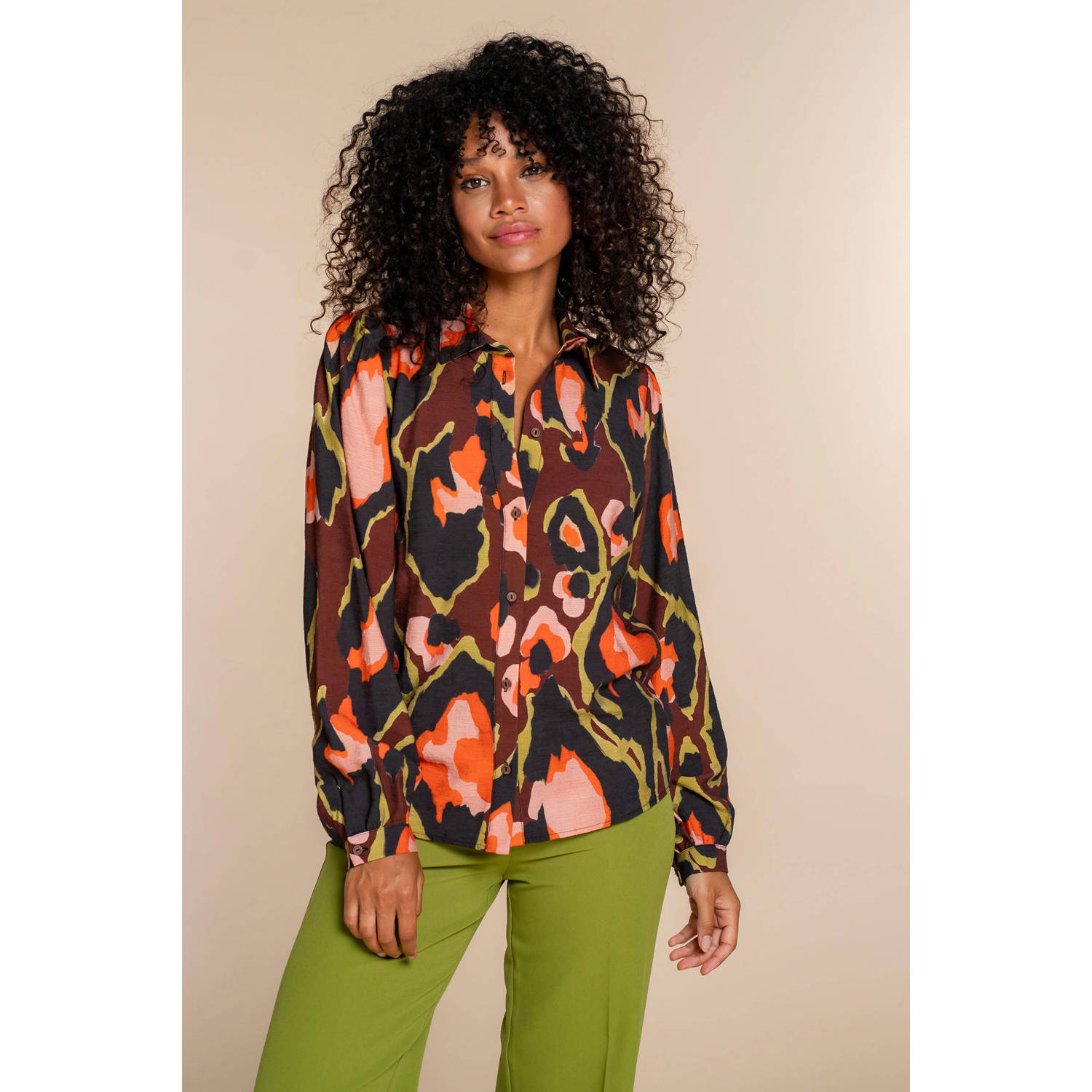 Geisha blouse met all over print bruin zwart olijfgroen