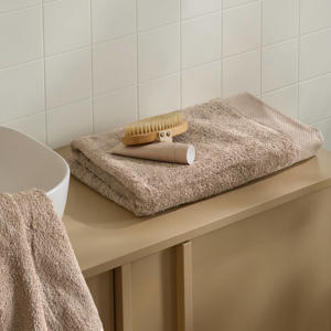 handdoek taupe (140x70 cm)