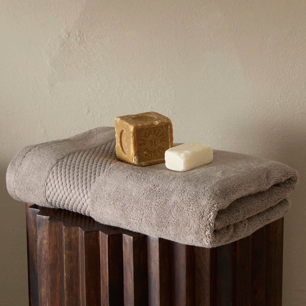Studio LIVIT Wellness handdoek (140x70 cm)